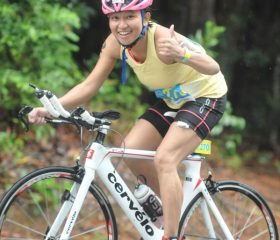 BIKE_F_Thumbsup_DSC_9999