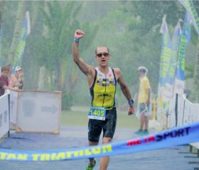 James-middleditch-nearing-finish-line-in-the-rain