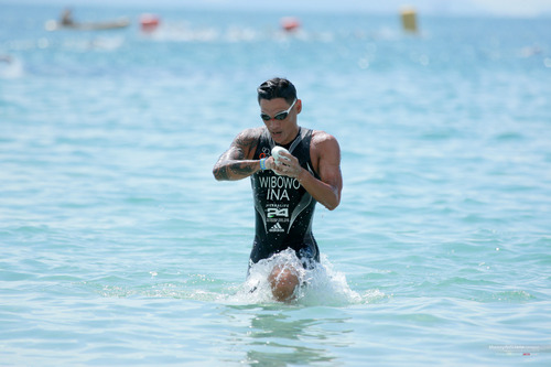 Wibowo and Zenker reign supreme at Bintan Triathlon