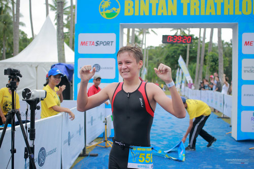 Wibowo and Zenker reign supreme at Bintan Triathlon